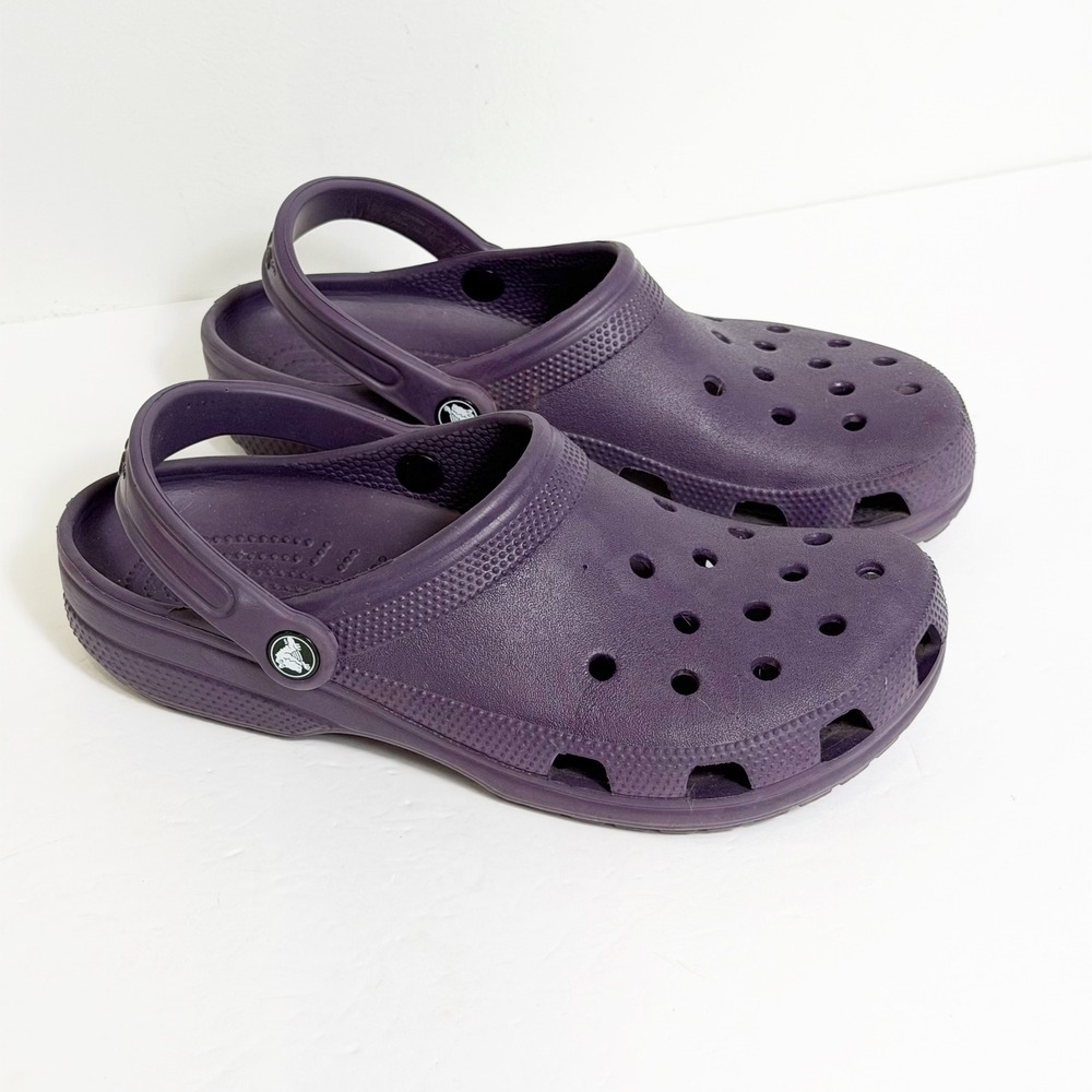 Crocs Classic Clogs Men 8 Womens 10 Purple Slip On Water Shoes Comfort